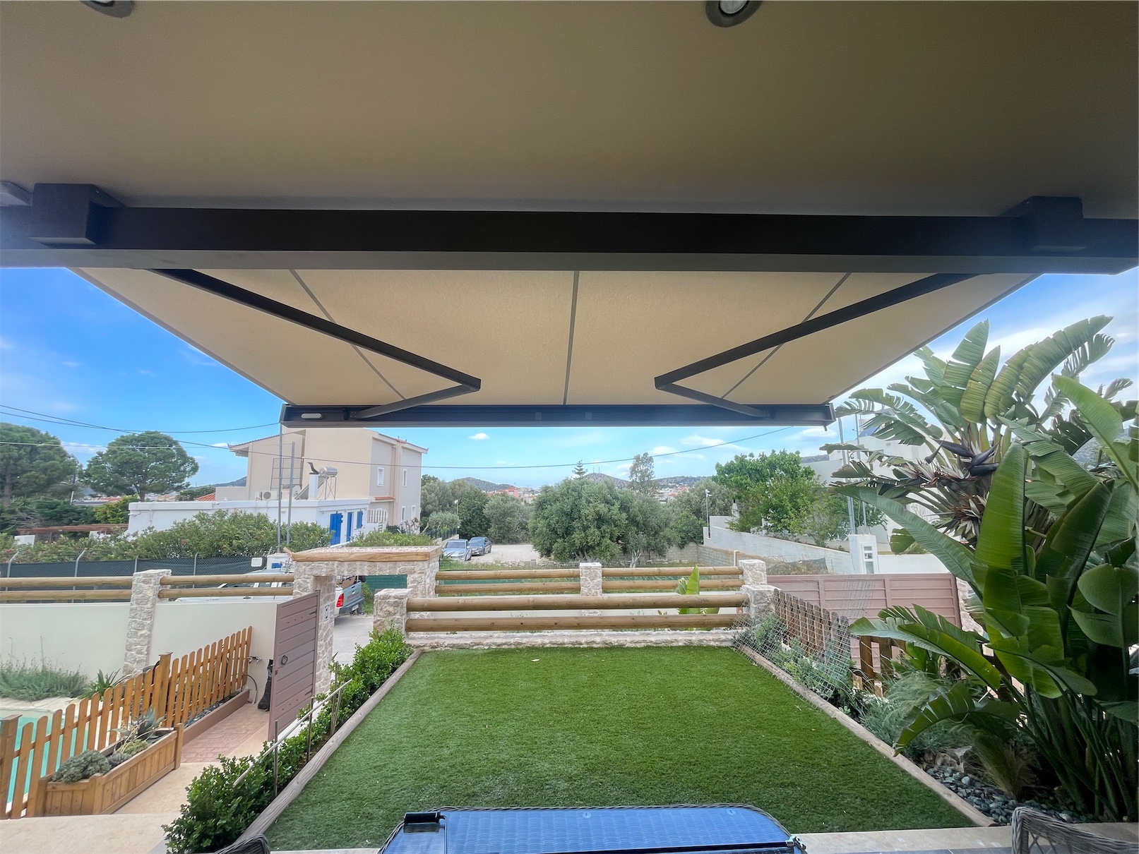 Τέντα κασέτα SMAILA by WEINOR σε οικια στη Βάρη4